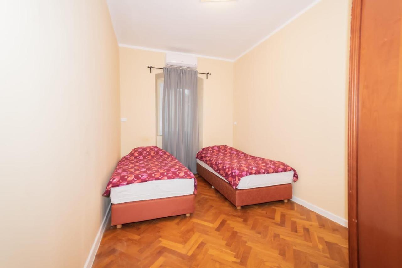 Hostel Old School Fiume Kültér fotó